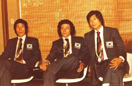 농구 국가대표 시절 김동광(가운데). [본인 제공]