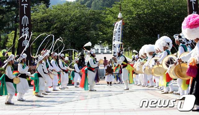 김천 빗내농악보존회 공연모습 (김천시 제공) 2021.1.28/© 뉴스1
