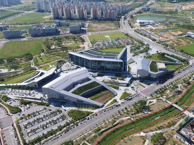 충남도청 전경.[사진 = 충남도]