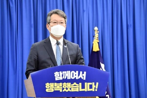 변성완 전 부산시장 권한대행 [출처=연합뉴스]