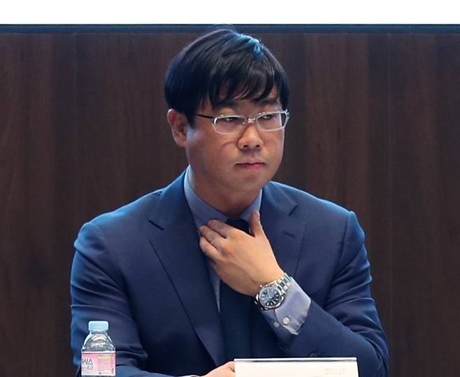 2019년 10월 서울 영등포구 여의도동에서 열린 라임자산운용 펀드 환매 연기 관련 기자간담회에 참석한 라임의 이종필 당시 부사장 모습. [연합]