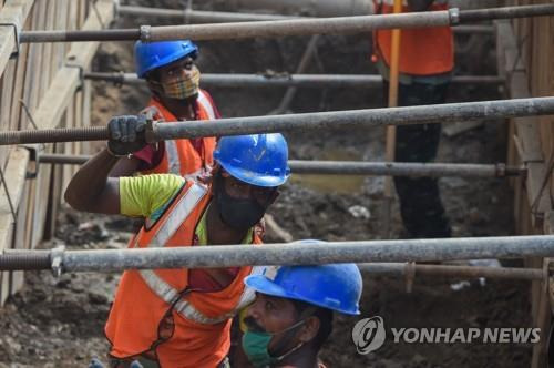 인도 뭄바이의 건설 현장 [AFP=연합뉴스]