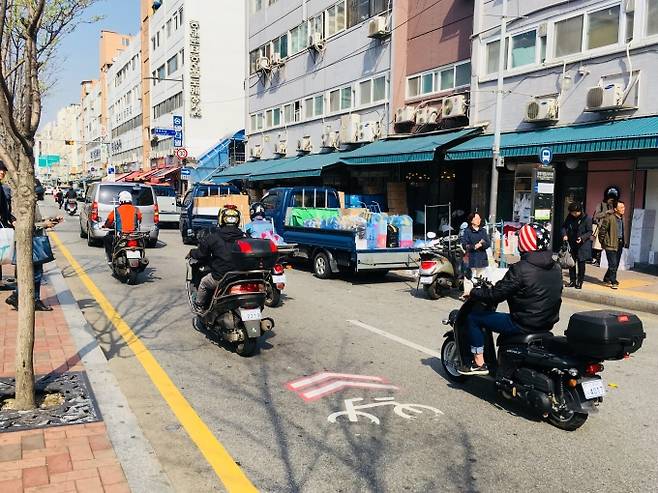 세계시장에서 글로벌 업체와 어깨를 견주고 국내시장의 80% 벽을 굳건히 지켜내는 국내 자동차업계와 달리 이륜차업계는 참담한 분위기다. /사진=머니투데이DB