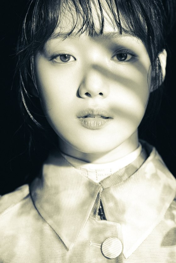 이성경 화보