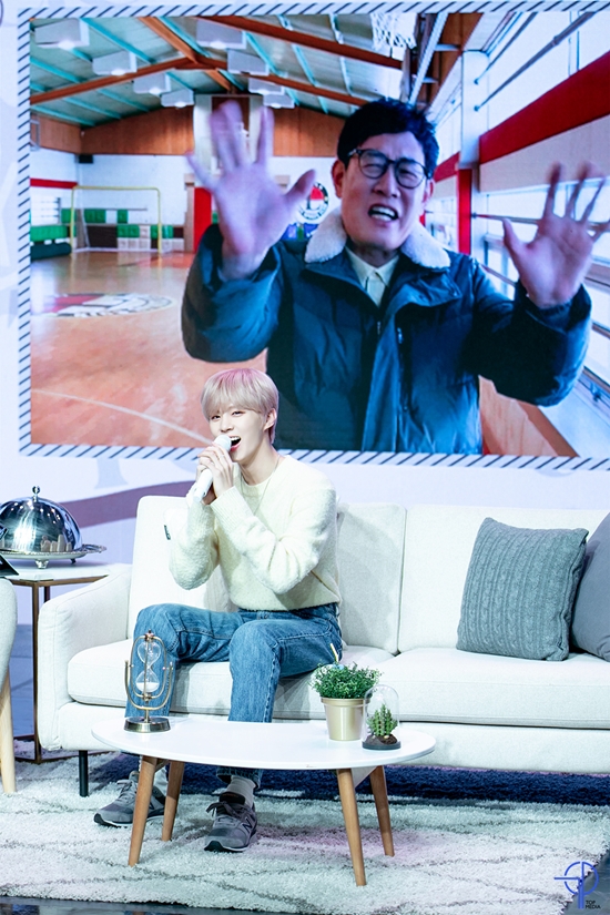 =Kim Woo-suk has concluded a comeback fan show Case.Kim Woo-suk held an online fan show called KIM WOO SEOK 2ND DESIRE SHOWCASE: [TASTY HOUSE] to commemorate the release of his second solo single album on the 8th and had a special time with his fans.Kim Woo-suk, along with MC Park Sung-ki, who was in charge of the show Case, reported on the comeback testimony for about 9 months and the music video shooting episode.Kim Woo-suk showed off his side as The Artist, releasing various stories about his second solo album 2ND DESIRE [TASTY].In addition, he presented the title song Sugar and the song Better, which are full of lovely charm.The Better stage was first unveiled at the fan show, drawing attention from fans.In addition, it made waffles directly with the materials set by the fans real-time voting, and not only communicated with the fans, but also attracted attention with the fun.In particular, Lee Kyung-kyu appeared in a surprise through the video and collected topics.With Kim Woo-suk appearing in all entertainment programs conducted by Lee Kyung-kyu and being called silline, Lee Kyung-kyus comeback message was meaningful.Lee Kyung-kyu expressed his deep affection for Kim Woo-suk, saying, We are the only proud Wooseok of our sillain, and you are the only one. He did not hesitate to cheer for I will find a cute Wooseok song.Kim Woo-suks new album 2ND DESIRE [TASTY] is an album that expresses the thrilling feeling of love in taste and is the second DESIRE series after the first solo album 1ST DESIRE [GREED].The fans reaction is hot because they can meet the sweet and lovely charm of Kim Woo-suk, which is opposite to the last album that showed the fatal charm with the theme of greed.Kim Woo-suk participated in the production of all songs including the album title song Sugar, adding his own musical color and showing off his artistic aspect.Kim Woo-suk, who has successfully completed the fan show and launched a successful comeback signal, is entering into a full-scale comeback activity.Photo: thiopymedia