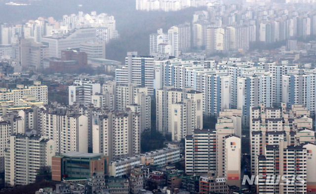 [서울=뉴시스]박주성 기자 = 서울 시내 아파트. 2021.01.21. park7691@newsis.com