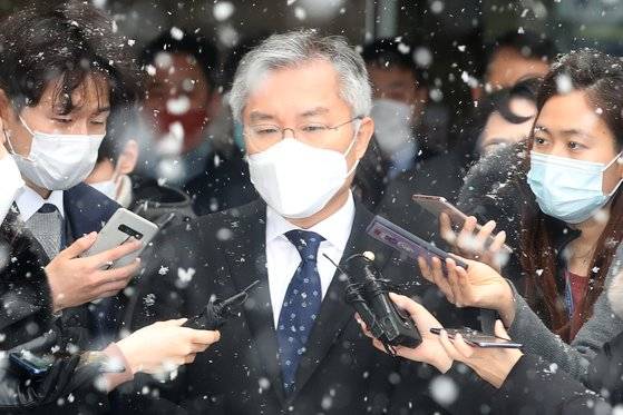 조국 전 법무부 장관 아들의 인턴 경력확인서를 허위로 써준 혐의를 받는 열린민주당 최강욱 대표. 장진영 기자