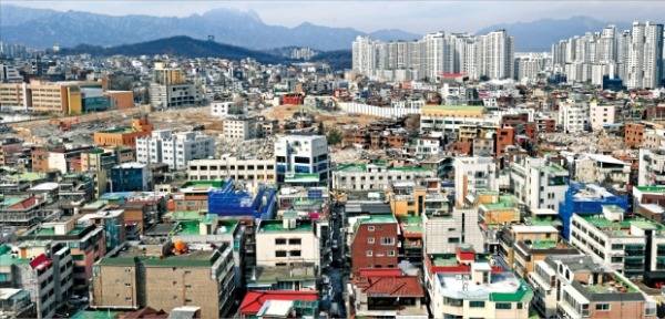 ‘2·4 부동산 대책’에서 발표된 공공 주도 개발의 유력 후보지로 거론되는 서울 성북구 장위뉴타운 해제구역.  김범준  기자  bjk07@hankyung.com