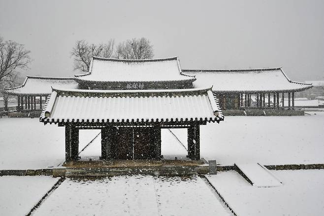 국보 제2037호 나주 금성관.