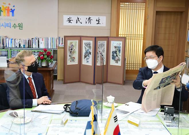 염태영 수원시장, 핀란드 대사 면담 [수원시 제공. 재판매 및 DB 금지]