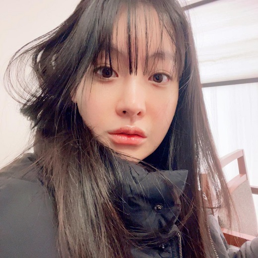 Actor Oh Yeon-seo boasted of humiliating mink.Oh Yeon-seo posted two photos on Instagram on the 18th with a short article Today.In the public photos, Oh Yeon-seo is taking a selfie with a face with little toilet.I poked my fingers at the ball and fired a lovely charm, or I shot the fan with a lovely mix of lips.On the other hand, Oh Yeon-seo communicates with subscribers on the YouTube channel Oso - Oh Yeon-seos small daily life.