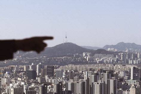 서울 도심 내 아파트 밀집 지역의 모습. [연합]