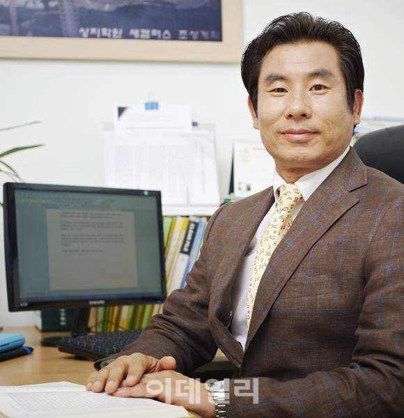 박기관 한국지방자치학회 신임 회장.