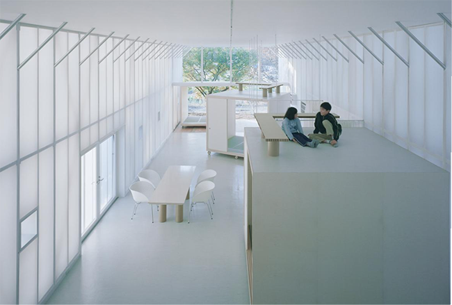 반 시게루 작 `네이키드 하우스`(2000년, 일본)/사진=히라이 히로유키