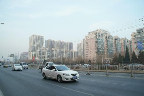 미세먼지로 가득찬 베이징 시내와 외곽 풍경