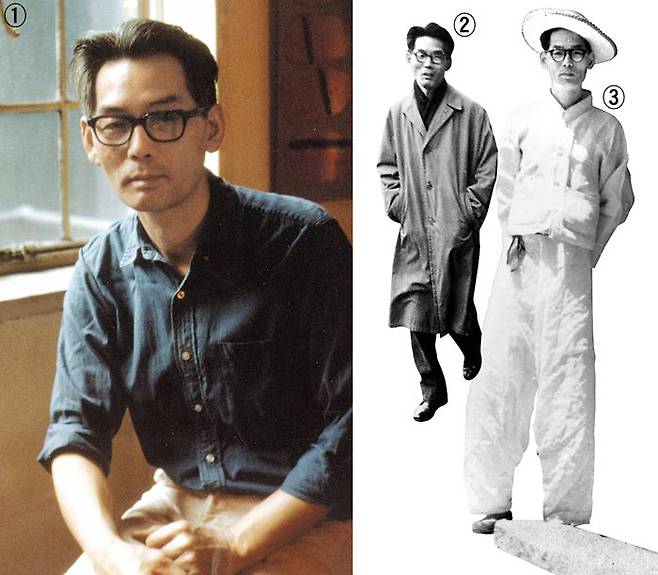 ①1968년 그의 뉴욕 스튜디오. 작업할때는 주로 청색 셔츠를 입었다. 샴브레이 셔츠(씨실과 날실을 각각 다른 색으로 염색한 것)에 치노 팬츠(두꺼운 능직 면바지)를 입은 그는 아메리칸 클래식을 입은 동양인 모델 같다. ②1957년 파리. 래글런(어깨와 소매를 구분하는 박음질 선이 없는 낙낙한 재단) 소매의 트렌치 코트에 모직 머플러를 안에 두르고 프렌치 빈티지 스타일의 안경을 쓰고 있다. 올해 찍은 사진이라 해도 믿을 만큼의 패션 감각이다. ③1955년 서울 성북동 자택 앞에서 한복을 입은 김환기 화백. 넉넉한 품의 개량 한복을 공항 패션으로 소화한 BTS 정국이 떠오른다. /(재)환기재단·환기미술관