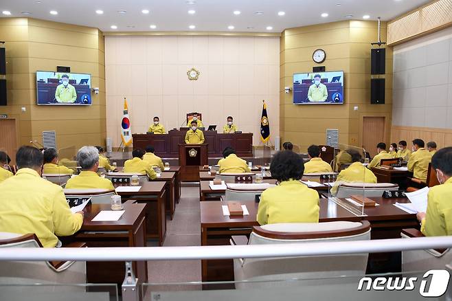 3일 전북 남원시의회는 제242회 임시회를 개회했다. 이번 임시회는 오는 10일까지 진행된다.(남원시의회 제공)2021.3.3/© 뉴스1