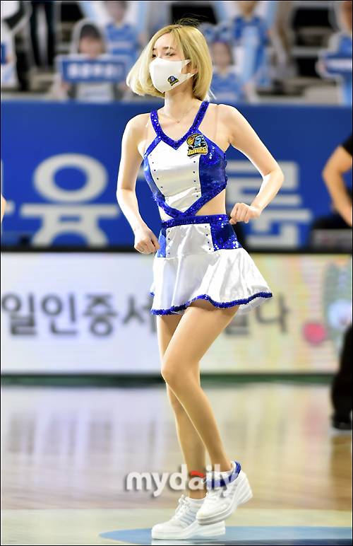 ▲ 치어리더 서현숙 '뼈대만 남은 초스키니 몸매'