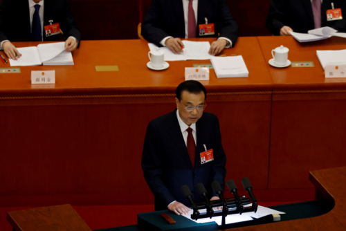 5일 리커창 중국 총리가 ‘정무업무보고’를 발표하고 있다. /로이터연합뉴스