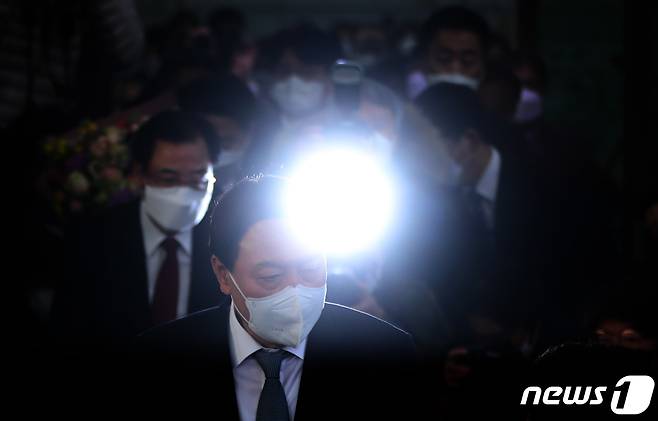 사퇴를 표명한 윤석열 검찰총장./뉴스1 © News1 이성철 기자