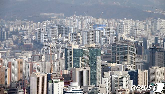 서울 일대 아파트 단지 모습. 2021.3.9/뉴스1 © News1 김진환 기자