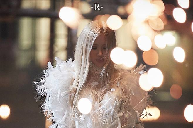 로제는 블랙핑크 멤버 중 두 번째로 솔로 데뷔에 나선다. YG엔터테인먼트 제공