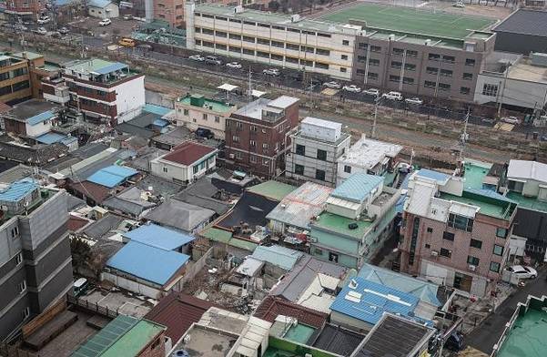 서울 동대문구의 노후주택 밀집지역. /연합뉴스