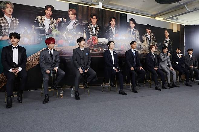 슈퍼주니어가 온라인 기자간담회에서 취재진 질문에 답하는 모습. 레이블SJ 제공