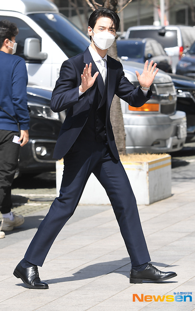 Actor Jang Dong-yoon is attending the online production presentation of the new monthly Drama Chosun Gumsa held at SBS Mokdong office in Yangcheon-gu, Seoul on March 17th.