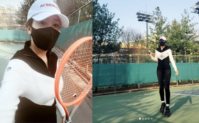 Actor So Yoo-jin shows off her Incomparable figureSo Yoo-jin posted a picture on his 18th day with an article entitled Lets exercise, take a turnis ~ shower and go to work now. Have a good afternoon.So Yoo-jin in the public photo is playing tennis from morning and doing health care hard.So Yoo-jin, wearing tight sportswear, boasts a tall, slim figure without a hint of elegance and attracts Eye-catching.Meanwhile, So Yoo-jin has a baby song-won and a marriage in 2013 and has two boys and two girls.