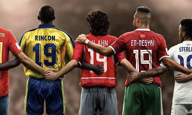 한국축구의 레전드 안정환(가운데)이 FIFA가 ‘FIFA 월드컵’ 인스타그램 채널에 올린 역대 최고 19번 선수의 일러스트에 포함됐다. FIFA 인스타그램 캡처