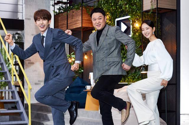 '아무튼 출근!'의 MC인 광희(왼쪽부터), 김구라, 박선영. MBC 제공