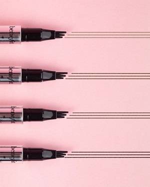 베네피트 브로우 마이크로필링 펜 3만9천원.