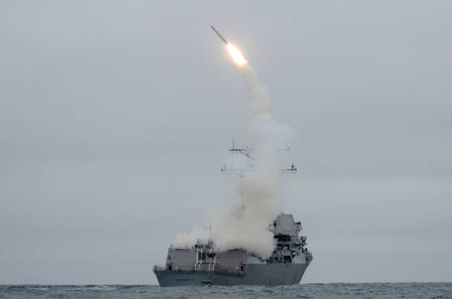 미 해군 함정에서 발사되는 토마호크 순항미사일. 미 국방부 영상정보시스템