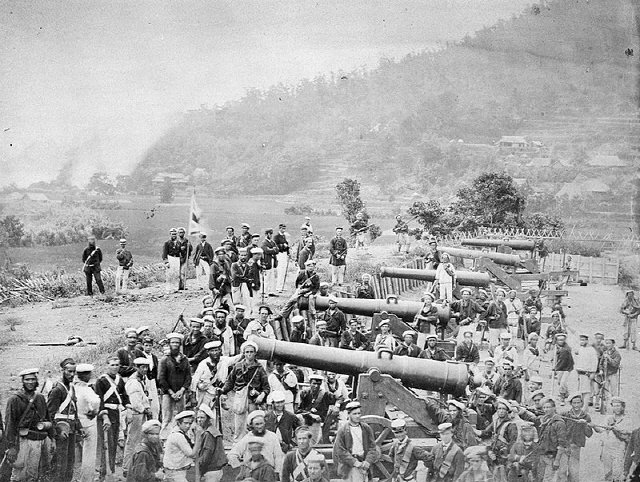 에도 막부 말기인 1864년 영국 미국 프랑스 네덜란드 4개국 연합함대가 시모노세키 전쟁을 통해 조슈번 포대를 점령했다. 사진 출처 위키피디아