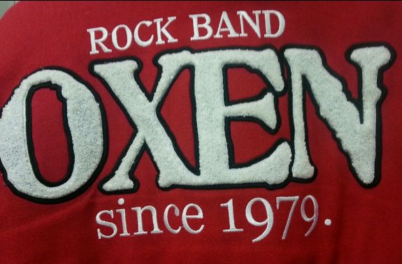1979년 탄생한 록밴드 '옥슨79'에서 기타리스로 활동한 홍서범은 이듬해 리더를 맡고 '옥슨80'으로 '젊은이의 가요제'에 참가, 불세출의 명곡 '불놀이야'로 금상을 받았다. ⓒ