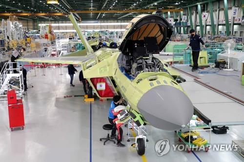차세대 한국형 전투기 KF-X 시제 1호기 출고식 예정 올해 2월 24일 KF-X가 공개된 모습.  [국방일보 제공. 재판매 및 DB 금지]