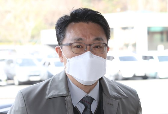 김진욱 고위공직자범죄수사처 처장이 6일 오전 출근하고 있다. 뉴스1