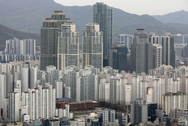 서울 강남구의 고층 아파트단지. 뉴스1