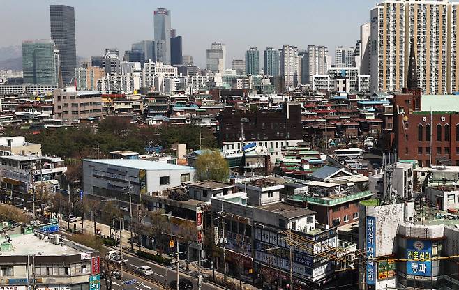 서울 영등포구 신길뉴타운이 정부가 주도하는 각종 공공 정비사업 후보지에 대거 포함됐다. 사진은 신길동 인근 지역. (사진=연합뉴스)