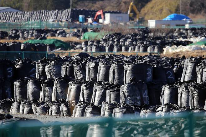 후쿠시마 오염제거 작업으로 수거한 폐기물. 연합뉴스