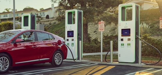 Signet EV's electric vehicle charger [SK INC.]