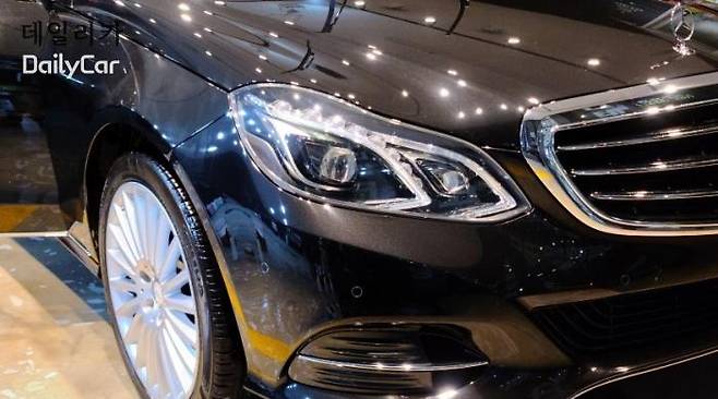 자동차 광택 </figcation>