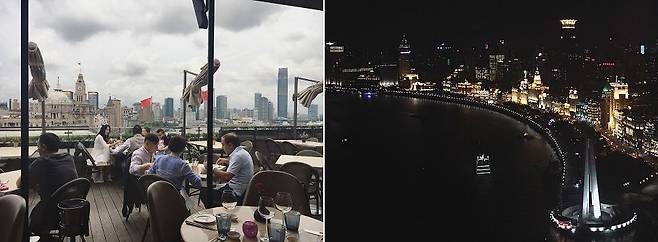 다양한 양식의 건축물이 밀집해 있는 와이탄 거리가 내려다보이는 한 레스토랑(왼쪽)과 황푸 강변의 와이탄 야경. /사진=송경은 기자