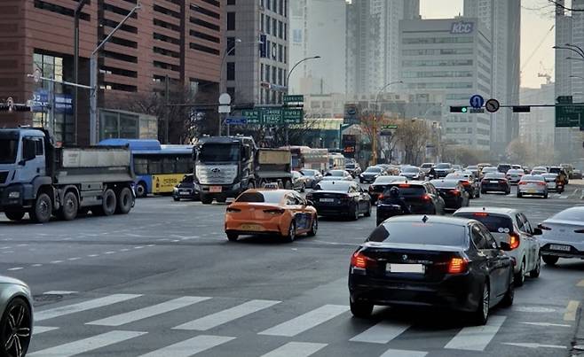 서울 도로 / 사진=이완