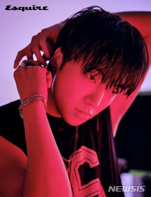Unlike the usual bright and laughing appearance, the photo shoot emanated charisma.He introduced the album, released in March: I tried a lot to express myself, and I had a lot of heartfelt heart in every word of the lyrics, and there are many good songs besides the title song.There are a variety of artists who have participated in the feature, and please listen to it. Kang Seung-young has been active in not only music but also acting. People Smell I expressed my desire to challenge my work and expressed my desire for acting.At the time of appearing in Sweet Relief Life, someone said on the Internet, Who is the actor who resembles Kang Seung-young in Sweet Relief Life?Kang Seung-yoon compared himself to white because white is the color that balances the various colors.I used to be a person who was far from responsible or leadership, but it changed when I took an important position. It was a place that made people.sympathy mediac sympathy media carrier