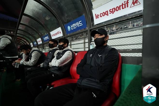 ▲ '진공청소기' 김남일(사진 아래) 감독의 머리를 아프게 하는 뮬리치(사진 위) ⓒ한국프로축구연맹