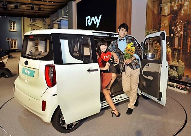 중고차 시장에서 인기 높은 기아 레이 출시 행사[사진 제공=기아]