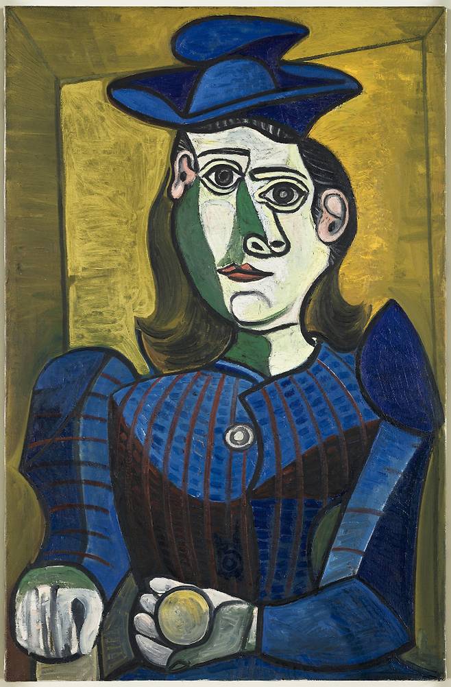 피카소 '파란 모자를 쓴 여인의 상반신'(1944) ⓒ 2021 - Succession Pablo Picasso - SACK (Korea)