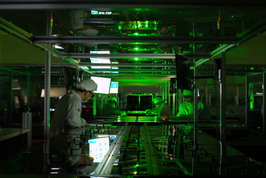 남창희 IBS 초강력 레이저과학 연구단장 연구팀은 세계에서 가장 강력한 세기의 레이저를 구현하는 데 성공했다.



IBS 제공